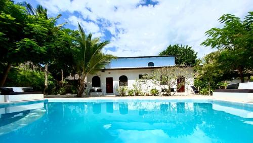 Tunda Lodge