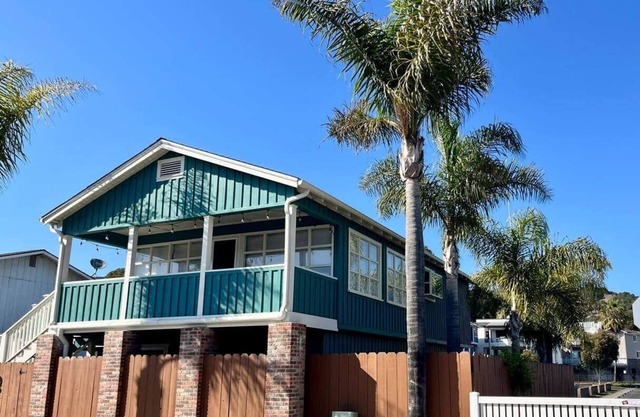 "Turquoise Tiki Avila Beach" 3 bd/2 bath, sleeps 8