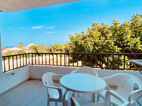 Turyva Tarongers 2 - Relaxing 2 Bedroom Holiday Apartment for Families & Couples