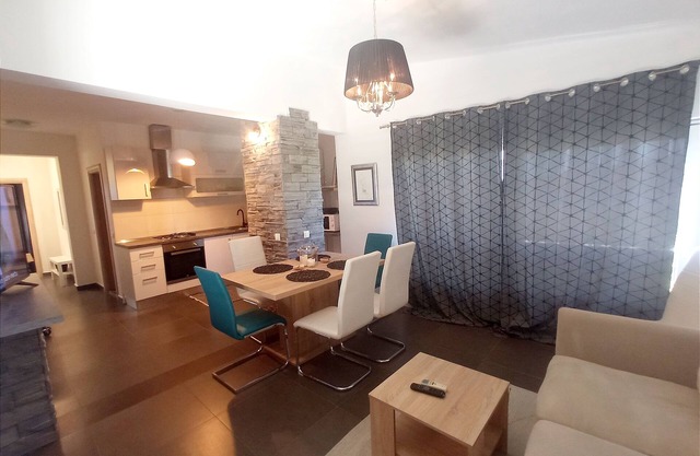 Two bedroom apartment with terrace Sumartin, Brač (A-11926-a)