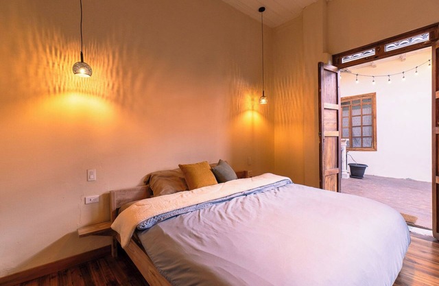 Two-Bedroom Apartment in Cuenca's Historic Center–Ideal for Families/Groups