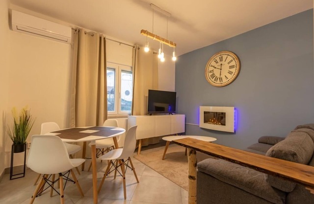 Two bedroom apartment with terrace Jušići, Opatija (A-15874-a)