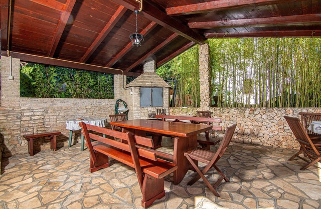 Two bedroom apartment with balcony Pješčana Uvala, Pula (A-7349-a)