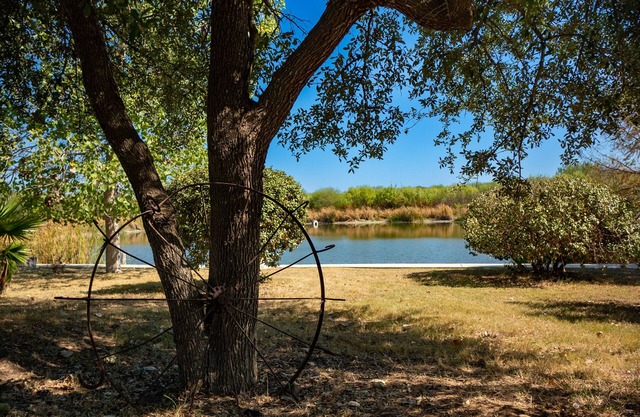 Two Cozy Cabins Located on 65 Acres – A Peaceful Ranch Escape