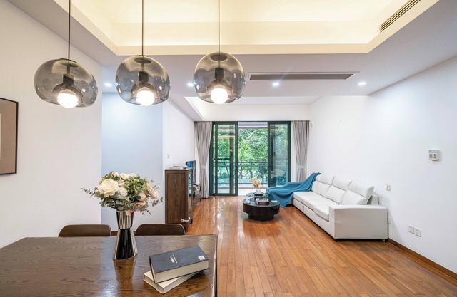 Tyms 2BR APT Lujiazui Renheng Riverside