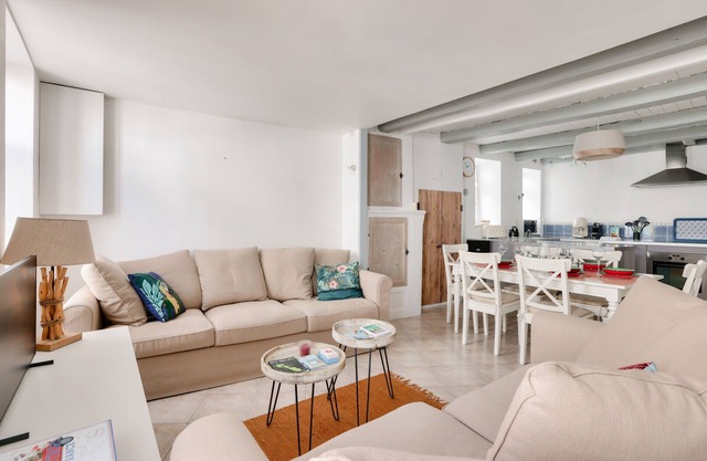 Typical local house for 6 in La Flotte en Ré