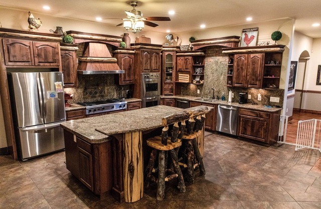 Ultimate Family Pinetop Escape – Spacious Cabin with Game Room & Theater!
