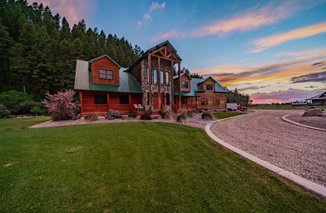 Ultimate Idaho Mountain Lodge - Hike, Bike, Ski, Boat, FlyFish, Theater Rm, 4-16