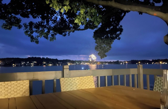 Ultimate Lake James Escape! Cozy 4-Bedroom Cottage – Sleeps 12+