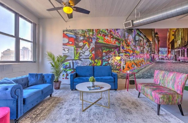 Ultra Chic Loft wlk to CityMu, CnvnCtr & Aquarium