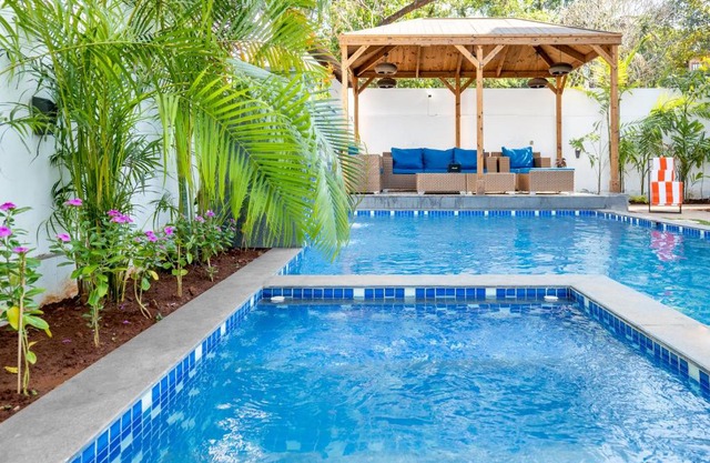 Ultra Luxe Villa - Jacuzzi, Poolside LED, Butler!