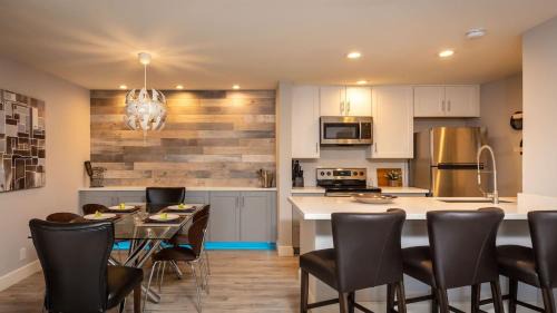 Ultra Modern Old Town Scottsdale 3 Bedroom