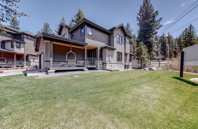 Unique, 2-story townhome with private hot tub, fireplaces, grill, decks, WiFi