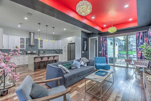 Unique 3 BDR family for 10 Near Downtown & 6th St