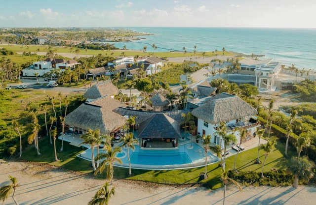 Unique luxury ocean-view villa featuring full service & private beach club