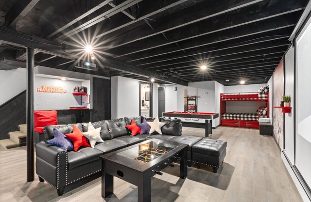 Unique space? Hot tub? King bed? Games Room?