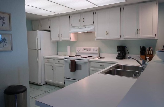 Unique & Spacious 3 Bedroom, 2 Bath Beachfront Condo with Incredible Ocean Views