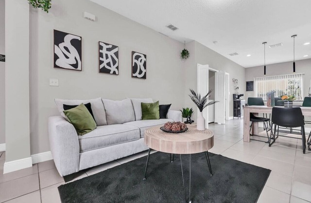 Uniquely Chic home near Disney!