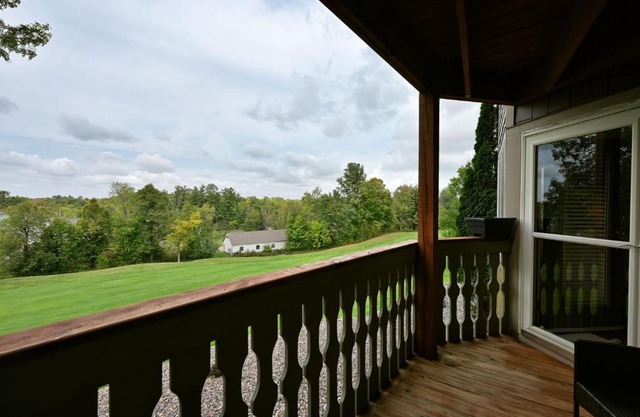 Unit 109 2 BDRM 2 BA condo