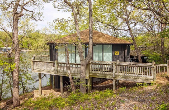 UNIT 29 - TREETOP 2 BEDROOM VILLA