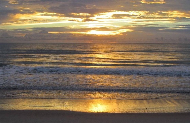 Unit 3 Oceanside 2Bd 1Ba Condos In Ormond-By-The-Sea w/ Large Private Beach Deck