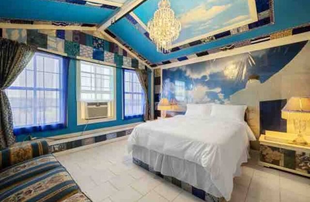 Unit 8 Fun, Boho 2-Bedroom Unit at River Ranch Inn