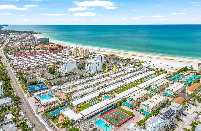 Unleash Island Bliss - Aloha Kai #34 & #37 - Roelens