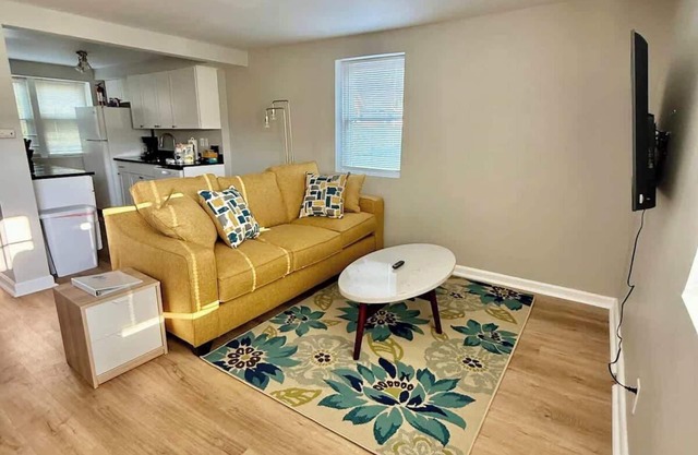 UNMC Nearby, Explore Trendy Midtown Spots