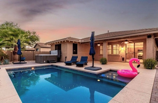 Unwind in Style - 3BR Home w/Pool & Hot Tub - near Medical Centers