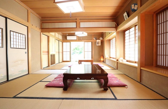 ☆ Up to 21 people can rent a Japanese-style mansion 5 minutes on foot from Enoshima Station ☆ 10 minutes on foot from the sea/Kamakura sightseeing/WiFi/Full kitchen room
