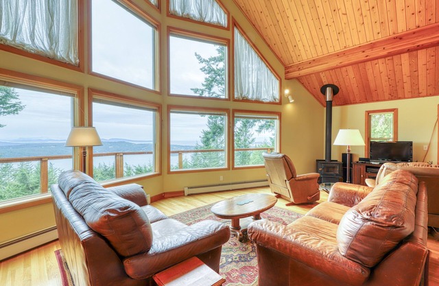 Updated Eastsound home w/million dollar views