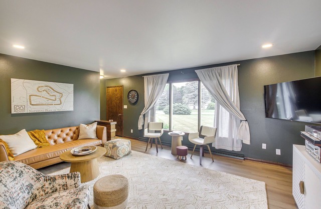 Updated Plymouth Home ~ 5 Mi to Road America!