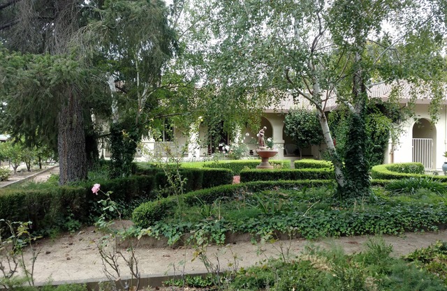 Upgraded Country Home in Napa