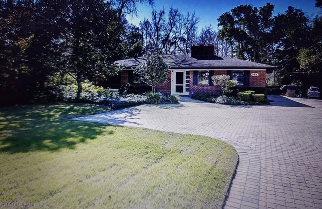 Upper Unit With Large Private Back Yard, Patio, Kayaks, Fire Pit, Grill & Nature