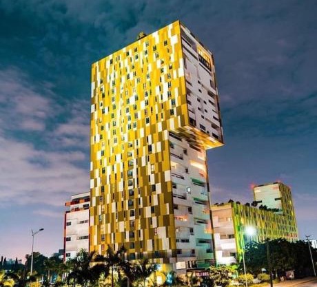 Upscale 3 bedroom apartment at Villaggio
