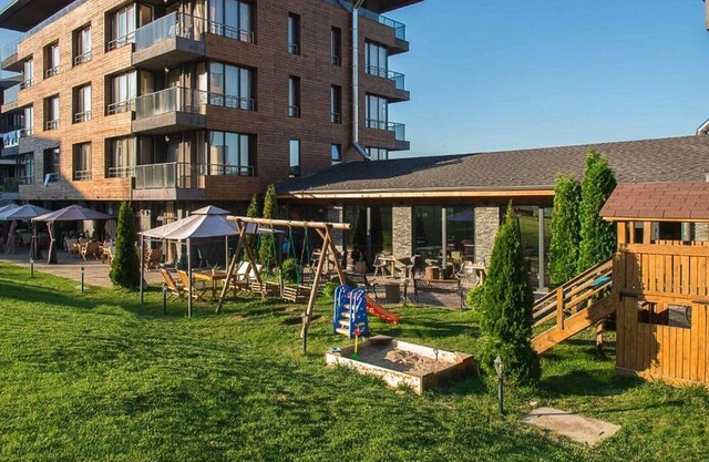 Upscale Suite With Pool Close To Ski Resort