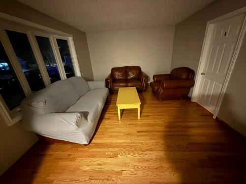 UPTOWN WATERLOO-KWC ROOM-Best Location,Lowest Prices
