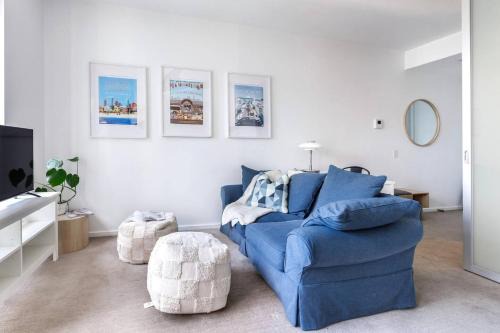 Urban Cocoon - Cosy Riverside Pad with Pool and Sauna