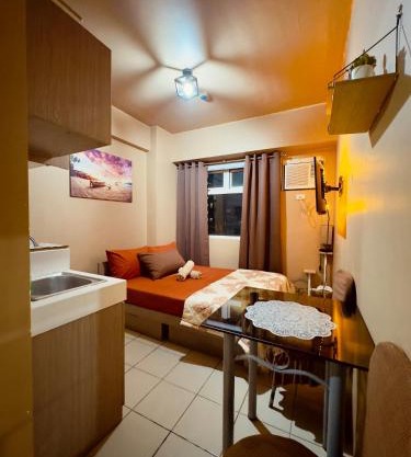 Urban Deca Shaw - PaulBert's Cabins I