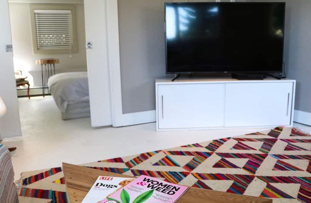 Urban garden getaway