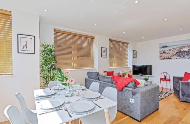 Urban Heights | By My Getaways