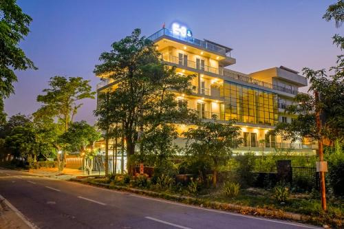 Urban Oasis Modern 3BHK Apt in Gurgaon I Near Huda-Millennium Metro