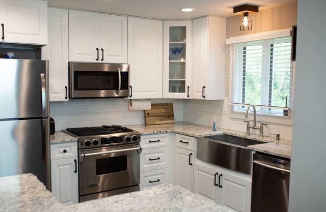 Urban Retreat @Keystone 2BED/1BA Wooded Sanctuary