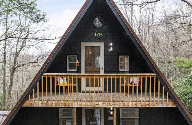 URSUS, A Secluded Midcentury Modern AFrame Chalet