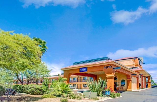Travelodge by Wyndham Tucson AZ