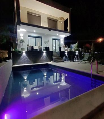 Utjeha Hills with Pool