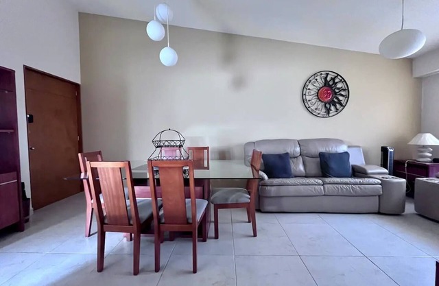 V803- 3BDR/2BTH - One Bedroom Apartment, Sleeps 6