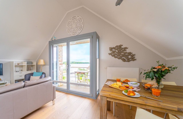 Vacation apartment/apartment for 4 guests with 60m² in Heiligenhafen (21024)