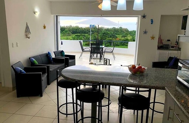 Vacation, Apartment at the Beach Club Casa Blanca, Same, Ecuador