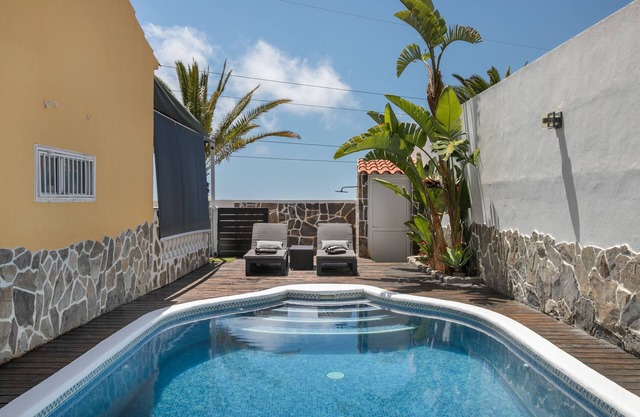 Vacation Apartment 'Paraíso Radazul' with Shared Pool, Shared Terrace and Wi-Fi